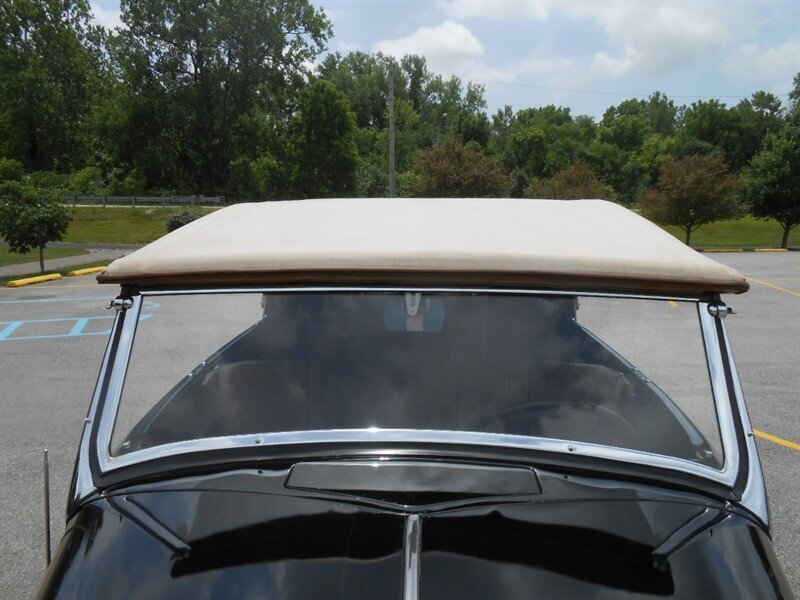 1936 Ford Deluxe_23